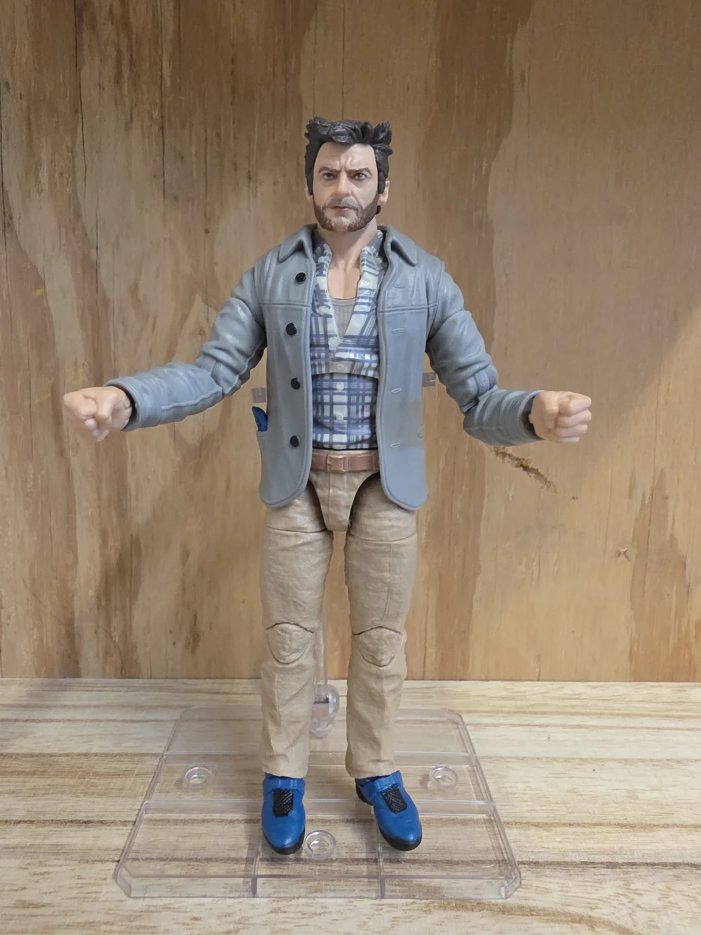 Marvel Legends Series Logan.